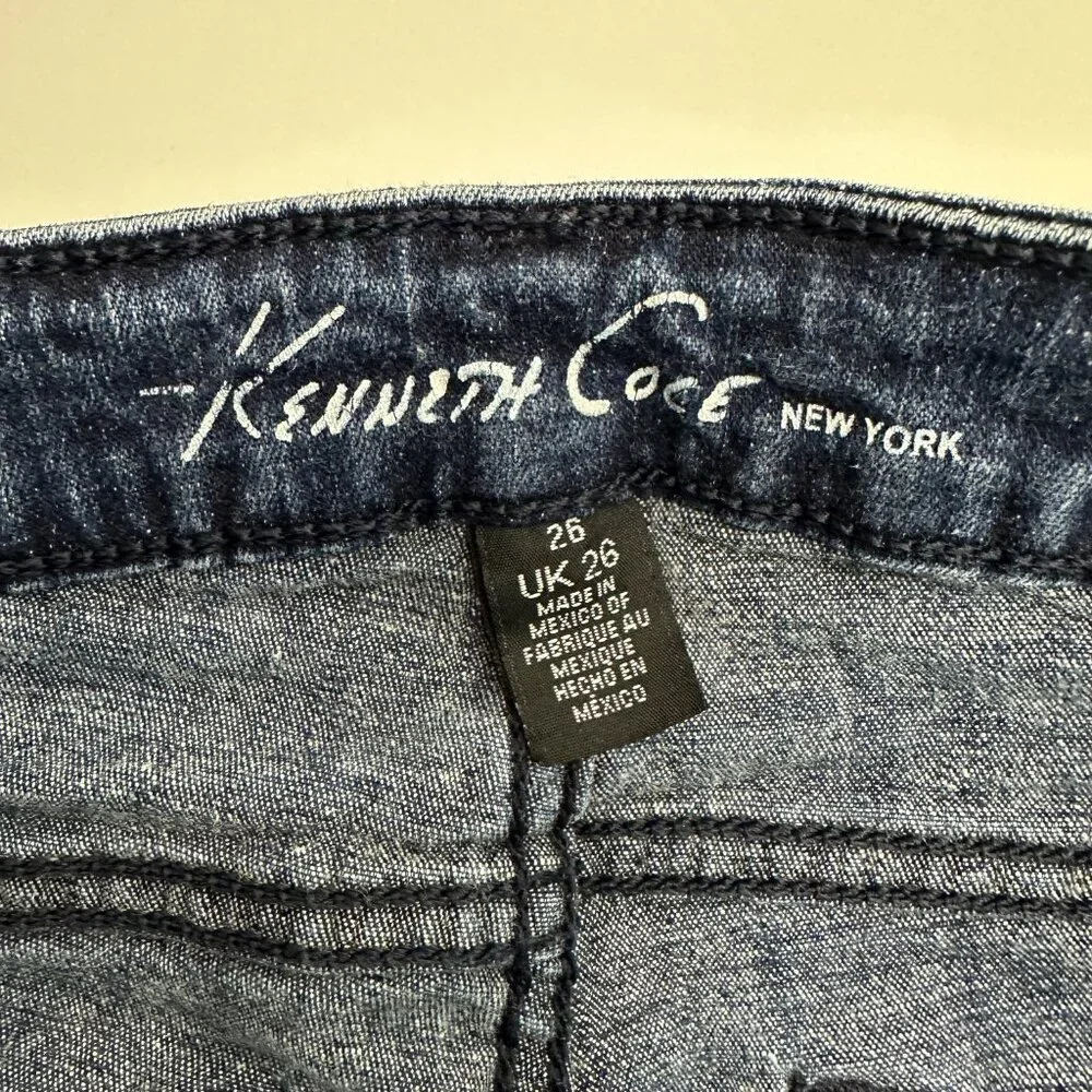 Kenneth Cole Skinny Women's size 0 Dark Wash Blue Denim Jeans - Picture 3 of 4